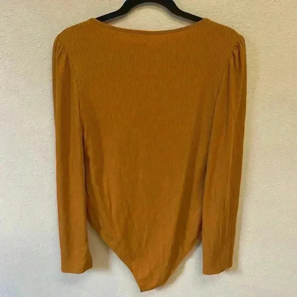 Women’s Ribbed Long Sleeved Bodysuit - Picture 5 of 6